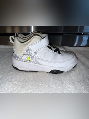 Nike Air Jordan Kids White Velcro Athletic Shoes with Neon Accent Size 2Y
